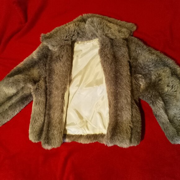 Women's Furry Coat Jacket - Picture 3 of 8